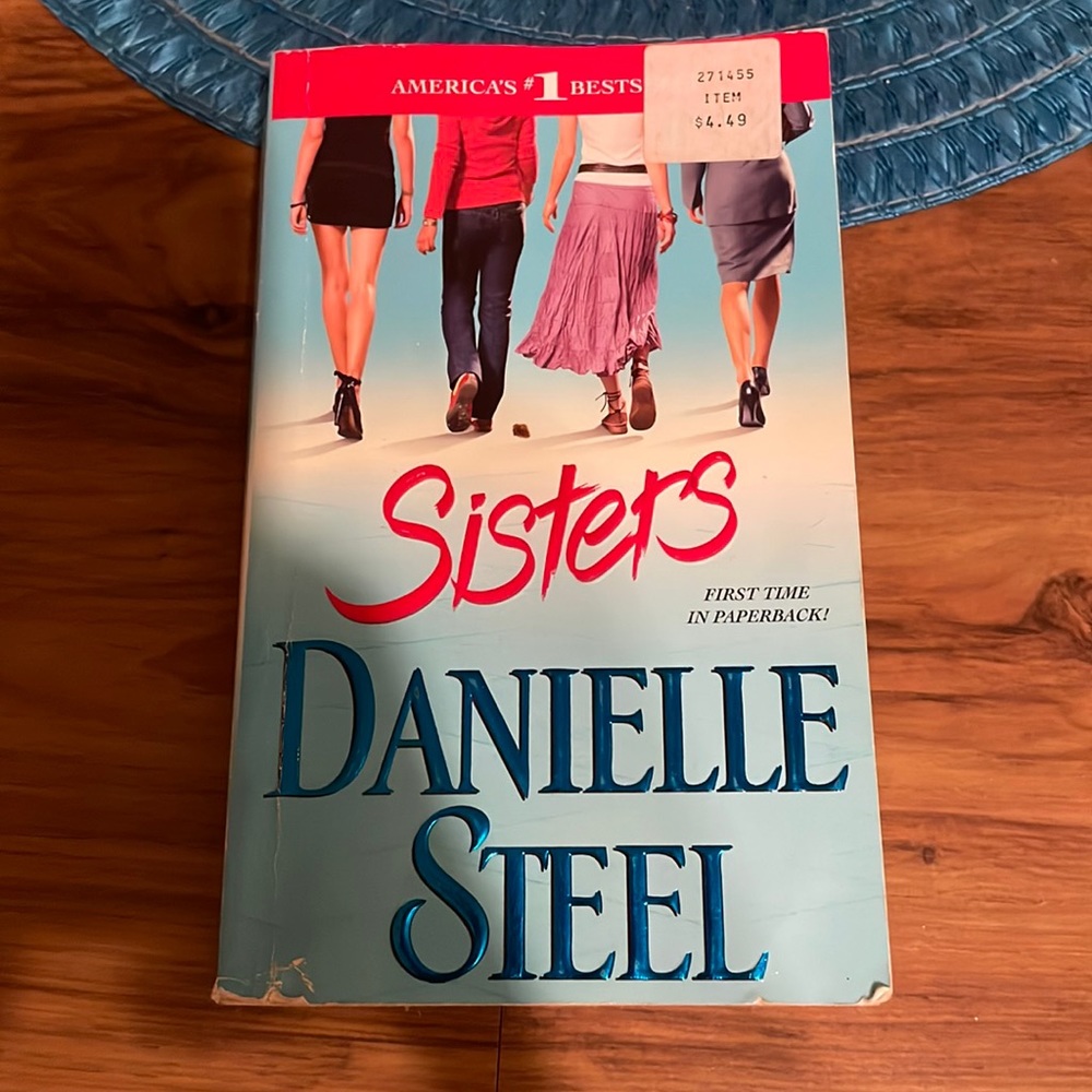 Danielle Steel: sisters